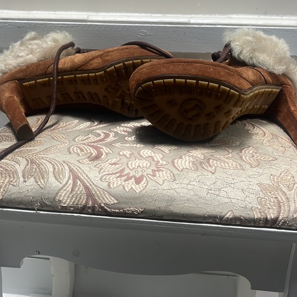 Gucci furred top boots - Picture 3 of 3